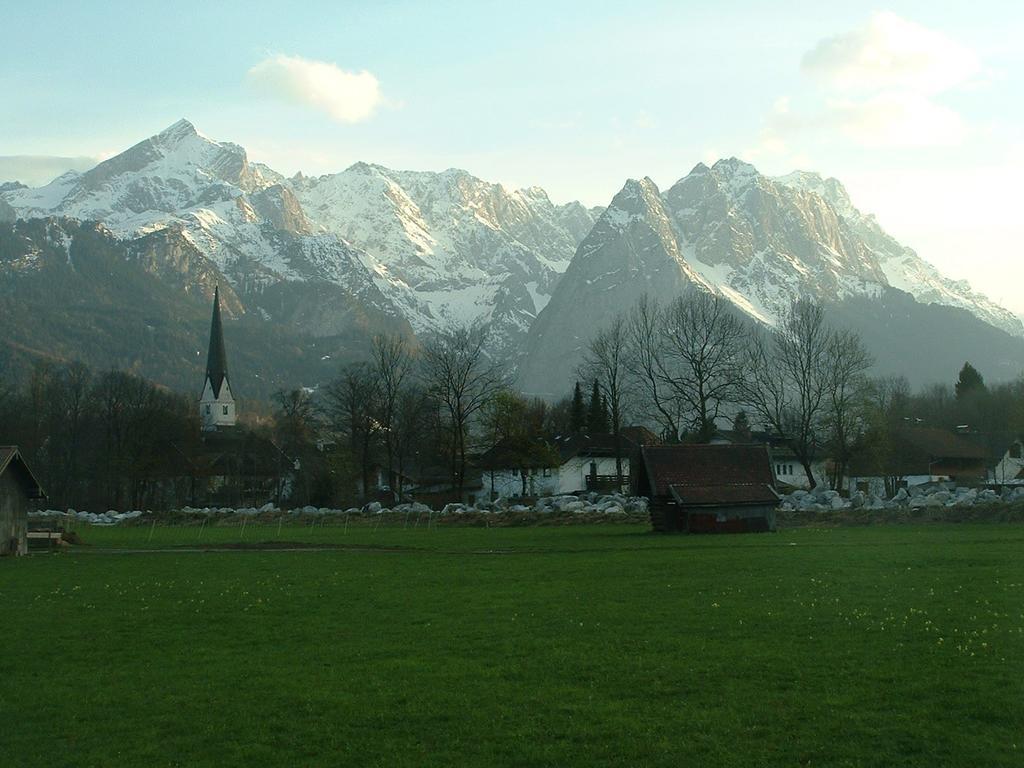 דירות גרמיש-פרטנקירכן Landhaus Alpenblick מראה חיצוני תמונה